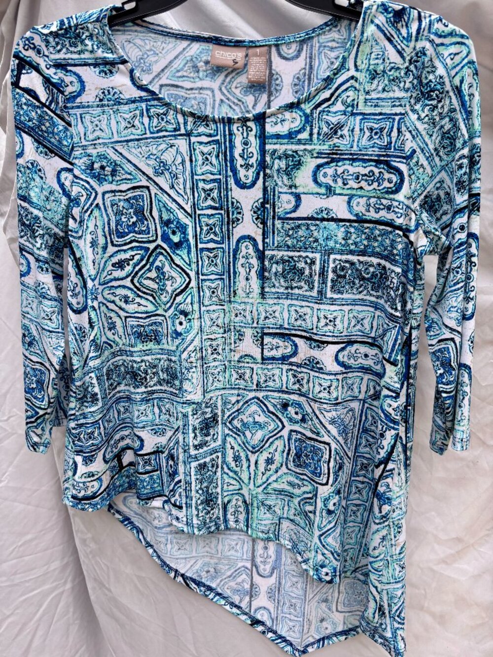 Chicos Ladies SZ 1 Asymmetrical  Blouse